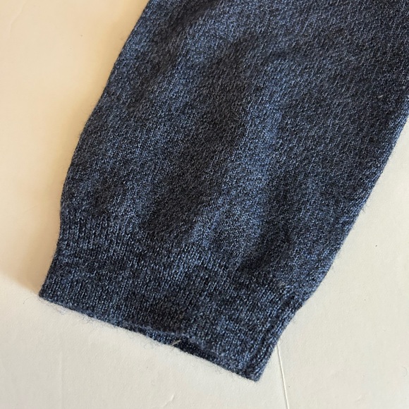 Calvin Klein Men's Navy merino wool V-Neck Sweater - Picture 3 of 7